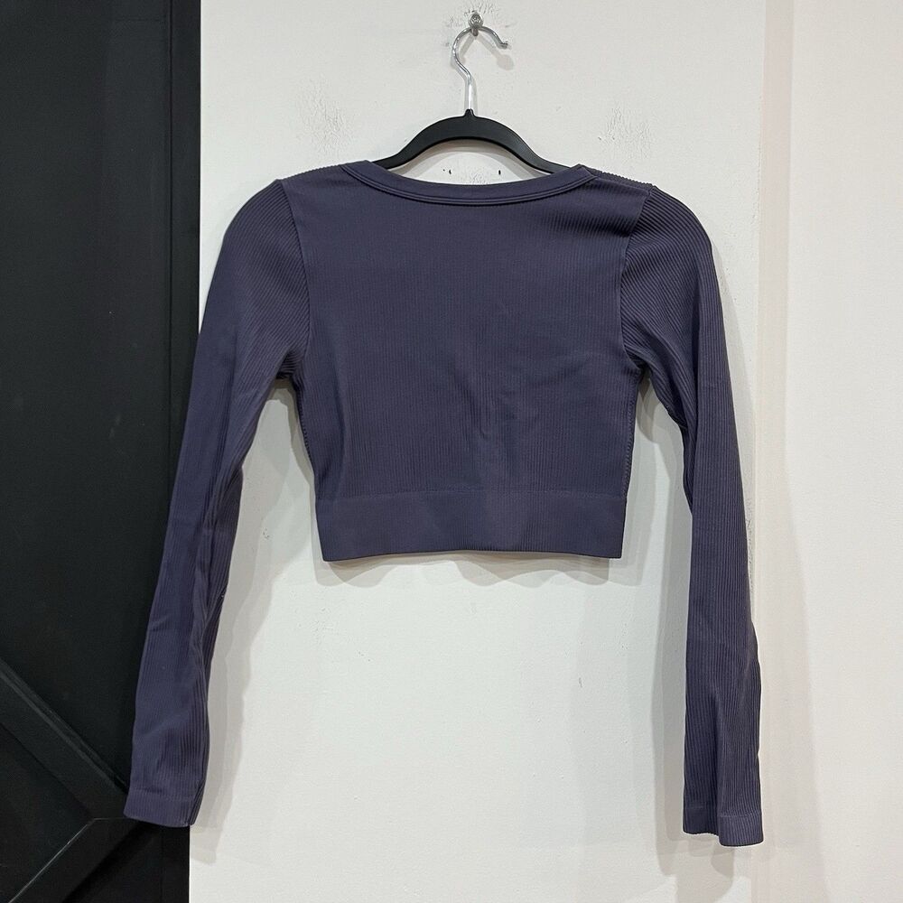 Garage Ribbed V Neck Longsleeve Crop Top Size Small Basic Dark Purple - Picture 4 of 5